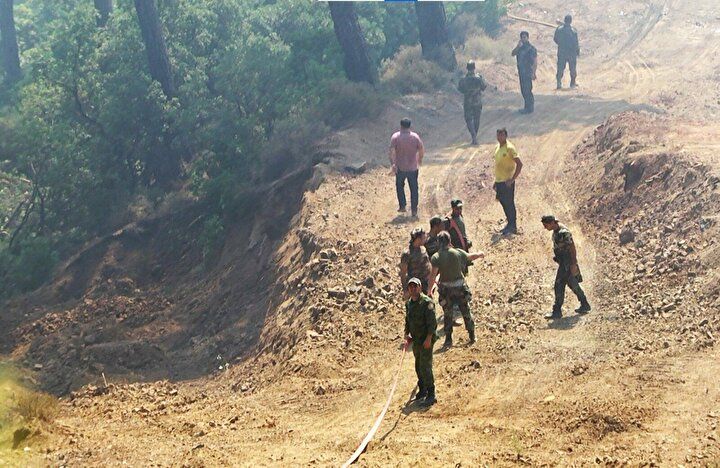 Felaket bölgesinde 'Gardaş' desteği: Alevlerin arasına daldılar! 2