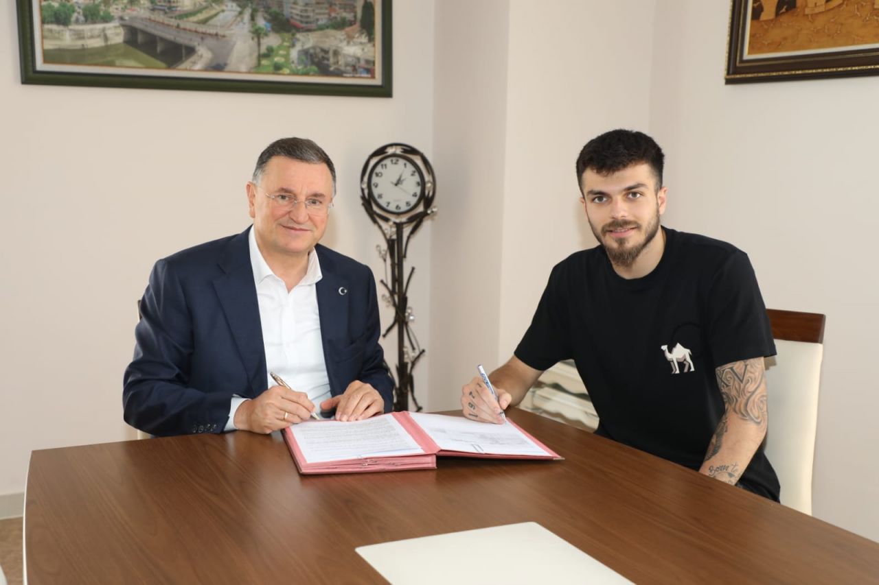 Süper Lig 2021-22 sezonu transfer hareketleri 49