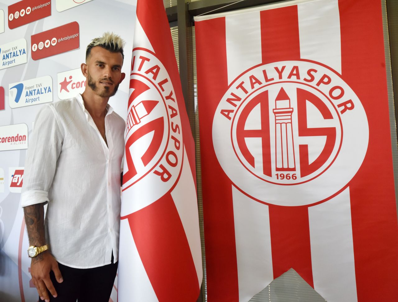 Süper Lig 2021-22 sezonu transfer hareketleri 35