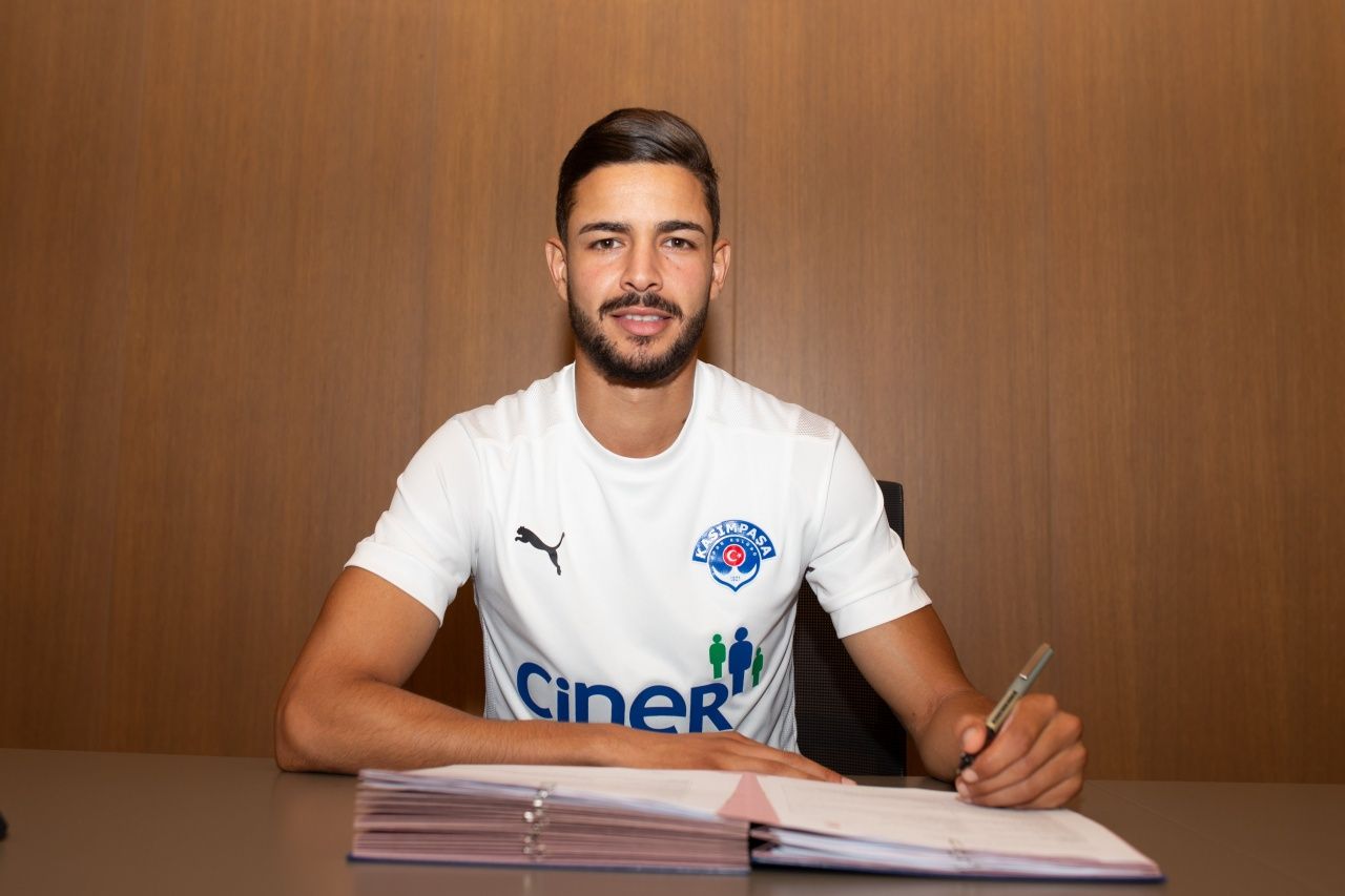 Süper Lig 2021-22 sezonu transfer hareketleri 41