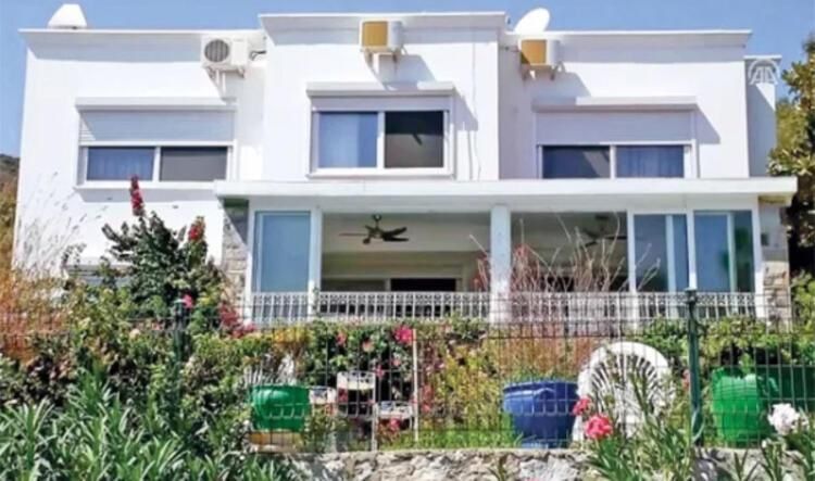 Hastalıkla Mücadele Eden Fatma Girik Evini 40 Milyon TL'ye Satıyor! İşte O Villa! 5