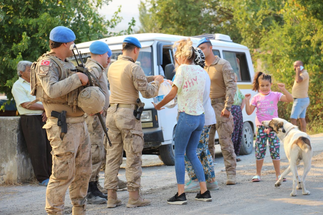 Alevler Gökbel Dağları'nı esir aldı 9
