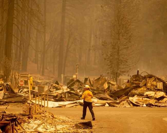 California tarihinin en büyük 3. yangınını yaşıyor! 3 haftadır söndürülemedi 55