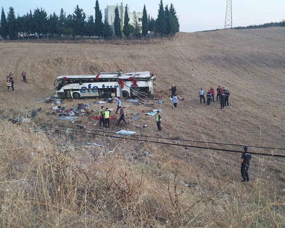 15 kişiye mezar oldu! Balıkesir'deki korkunç kazadan arda kalanlar... 24