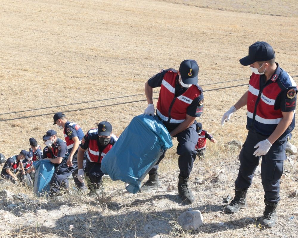15 kişiye mezar oldu! Balıkesir'deki korkunç kazadan arda kalanlar... 41
