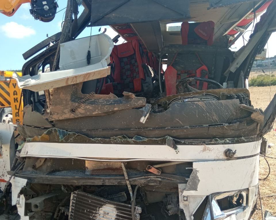15 kişiye mezar oldu! Balıkesir'deki korkunç kazadan arda kalanlar... 32