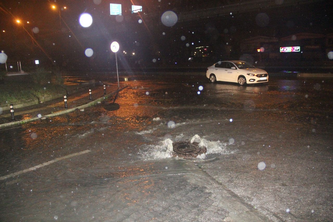 Samsun'daki etkili yağış Canik ve Çarşamba'yı vurdu 9