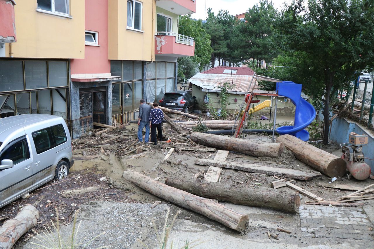 Sel suları çekildi, felaketin boyutu ortaya çıktı 5