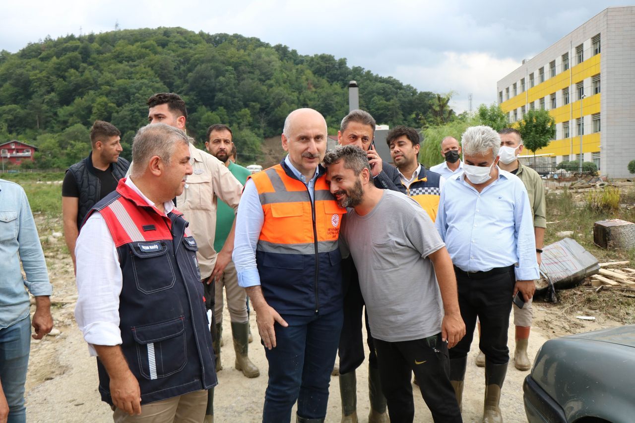 Sel suları çekildi, felaketin boyutu ortaya çıktı 6