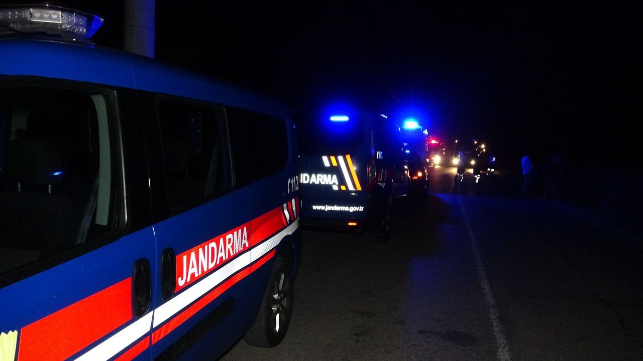 Bursa'da sıcak gece! Palet fabrikası küle döndü 16