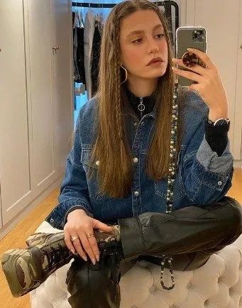 Serenay Sarıkaya'dan haftalar sonra unutulmaz pozlar geldi! 8