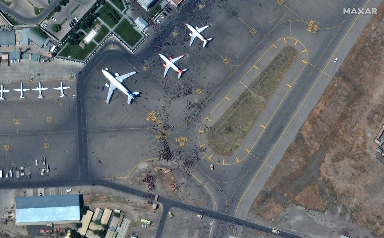 Afganistan'da yaşanan insanlık dramı uzaydan böyle görüntülendi! 4