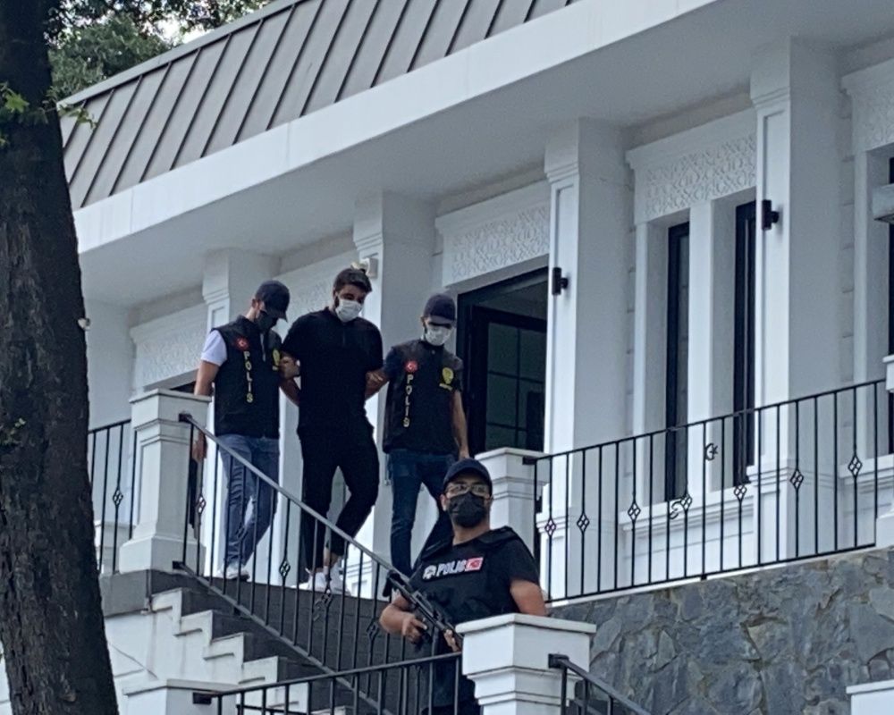 Öldüresiye dövmüştü! Manken Gizem Akbaş saplantılı eski sevgilisinin tahliyesine isyan etti 21
