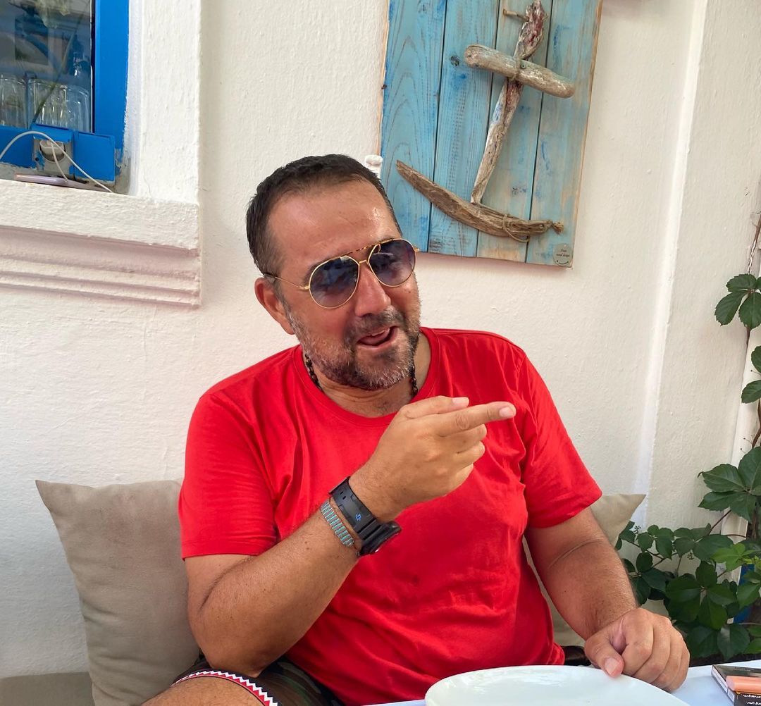 Evinde kaza geçiren Ata Demirer'den kötü haber geldi 8