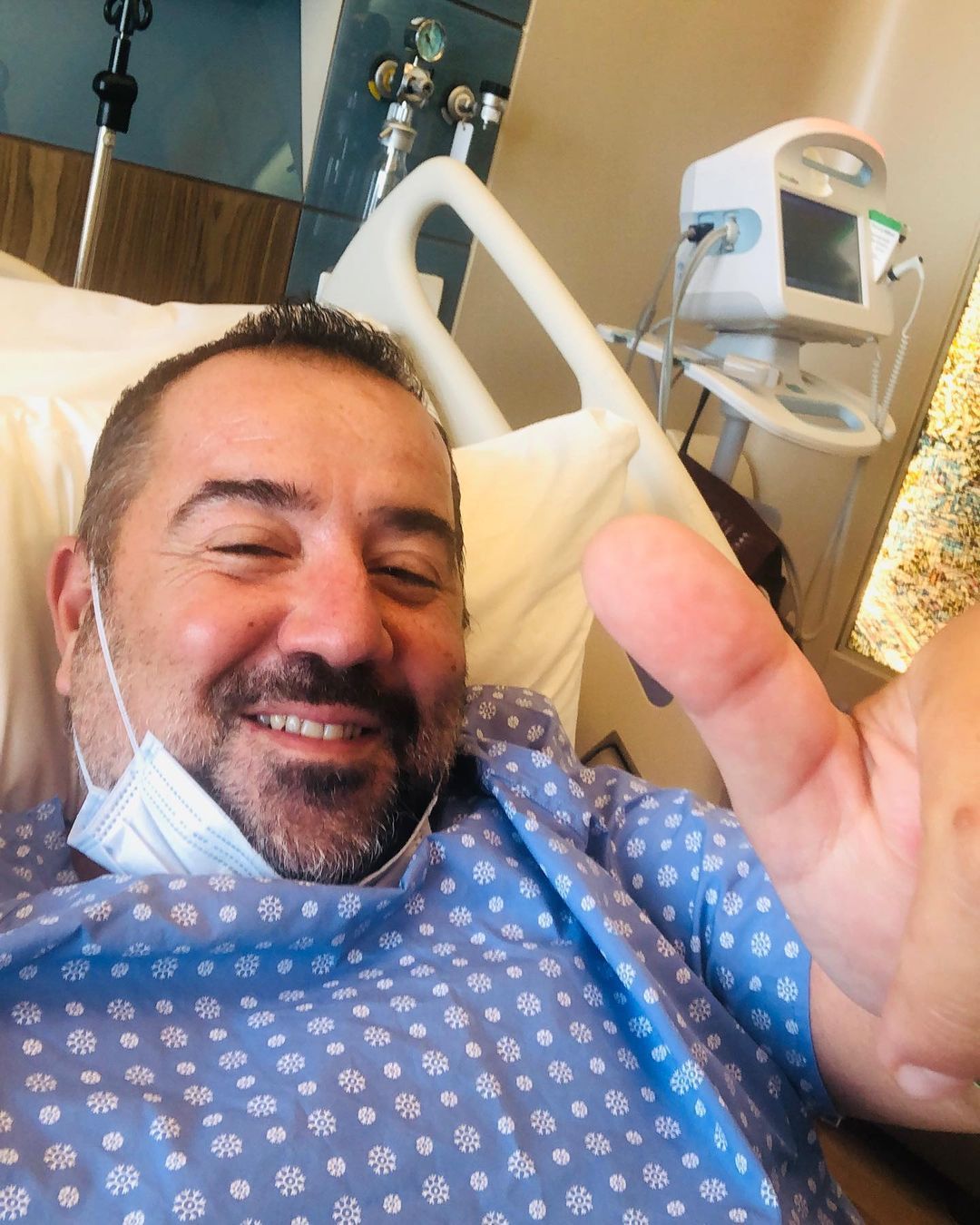 Evinde kaza geçiren Ata Demirer'den kötü haber geldi 2