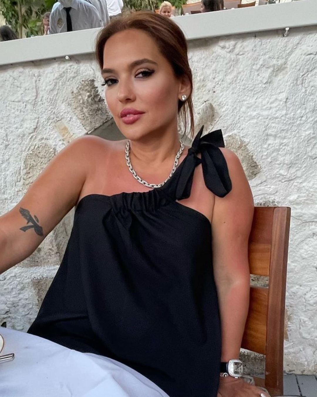 Fatma Teyze yeni evine kavuşuyor! Demet Akalın müjdeyi sosyal medyadan verdi 4