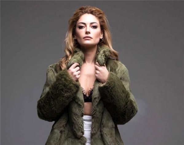 Selena dizisinin Kıvılcım'ı Hazal Şenel'in müthiş değişimi! Yıllar sonraki halini paylaştı! 10