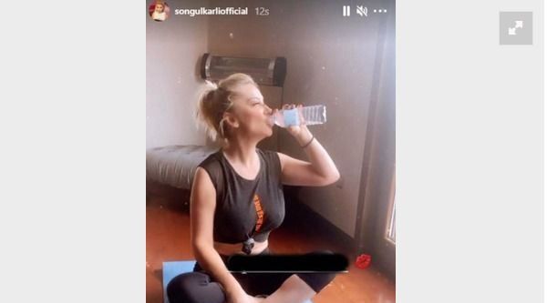 Songül Karlı yatak odası fotoğrafını paylaştı! Buna dekolte denmez! Karlı instagram'da coştu! 2