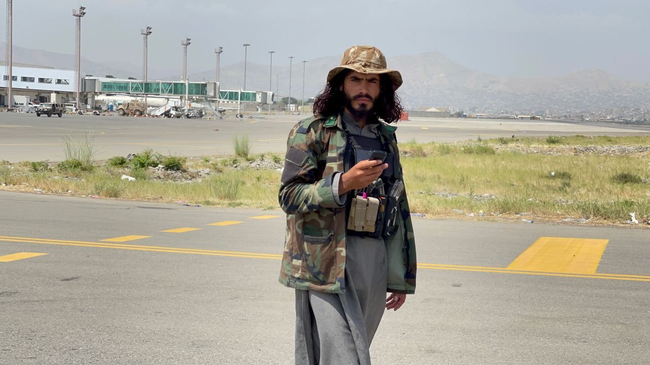 Kabil Havalimanı'nın kontrolü Taliban'a geçti 4