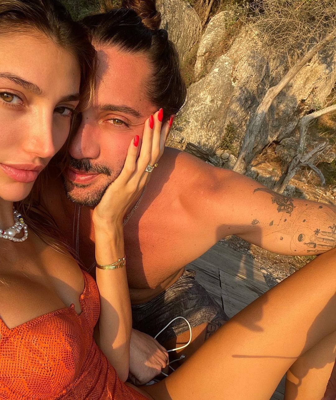 Yiğit Marcus Aral ile Şevval Şahin aşkı tam gaz devam! Kerem Kamışlı ucuz kurtulmuş… 16