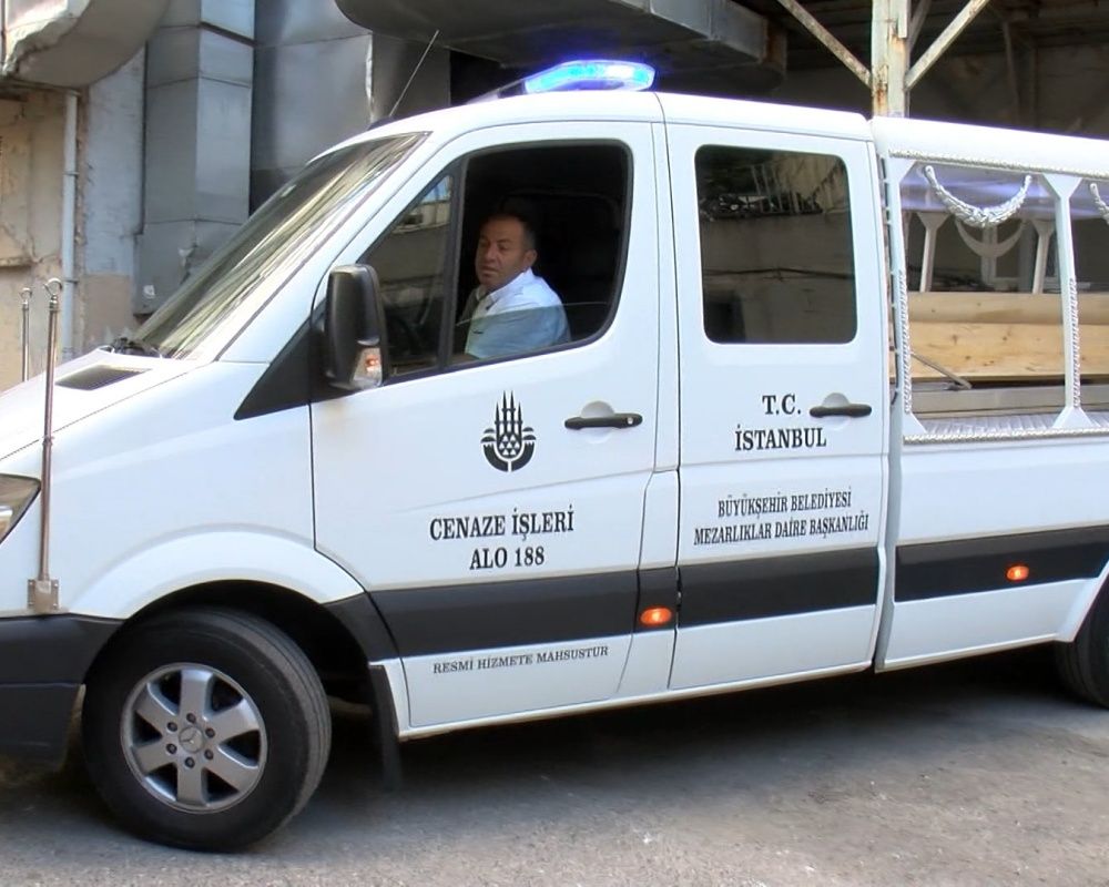 Büyük saygısızlık! Ferhan Şensoy'un cenaze törenindeki çirkin saldırıda flaş gelişme! Kendilerini böyle savundular... 52