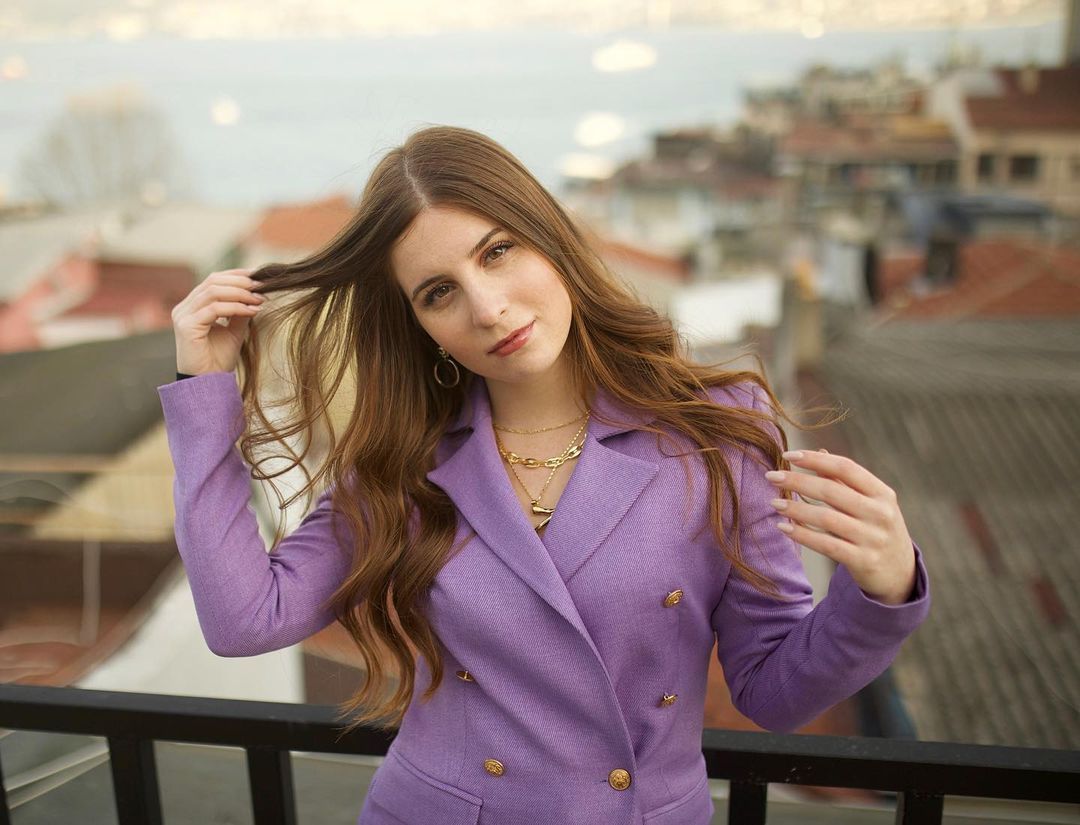 Sihirli Annem'in Çilek'i Zeynep Özkaya tanınmaz halde! Onu bir de şimdi görün 9