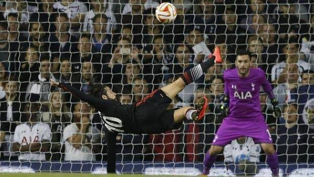 Milli futbolcu Olcay Şahan futbolu bıraktı 3
