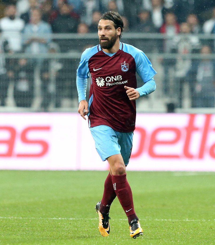 Milli futbolcu Olcay Şahan futbolu bıraktı 10
