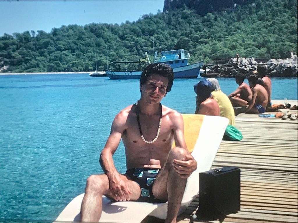 Vedat Milor saçlarını uzattı! Hayranlarının gazabına uğradı! İşte Vedat Milor'un son hali! 7