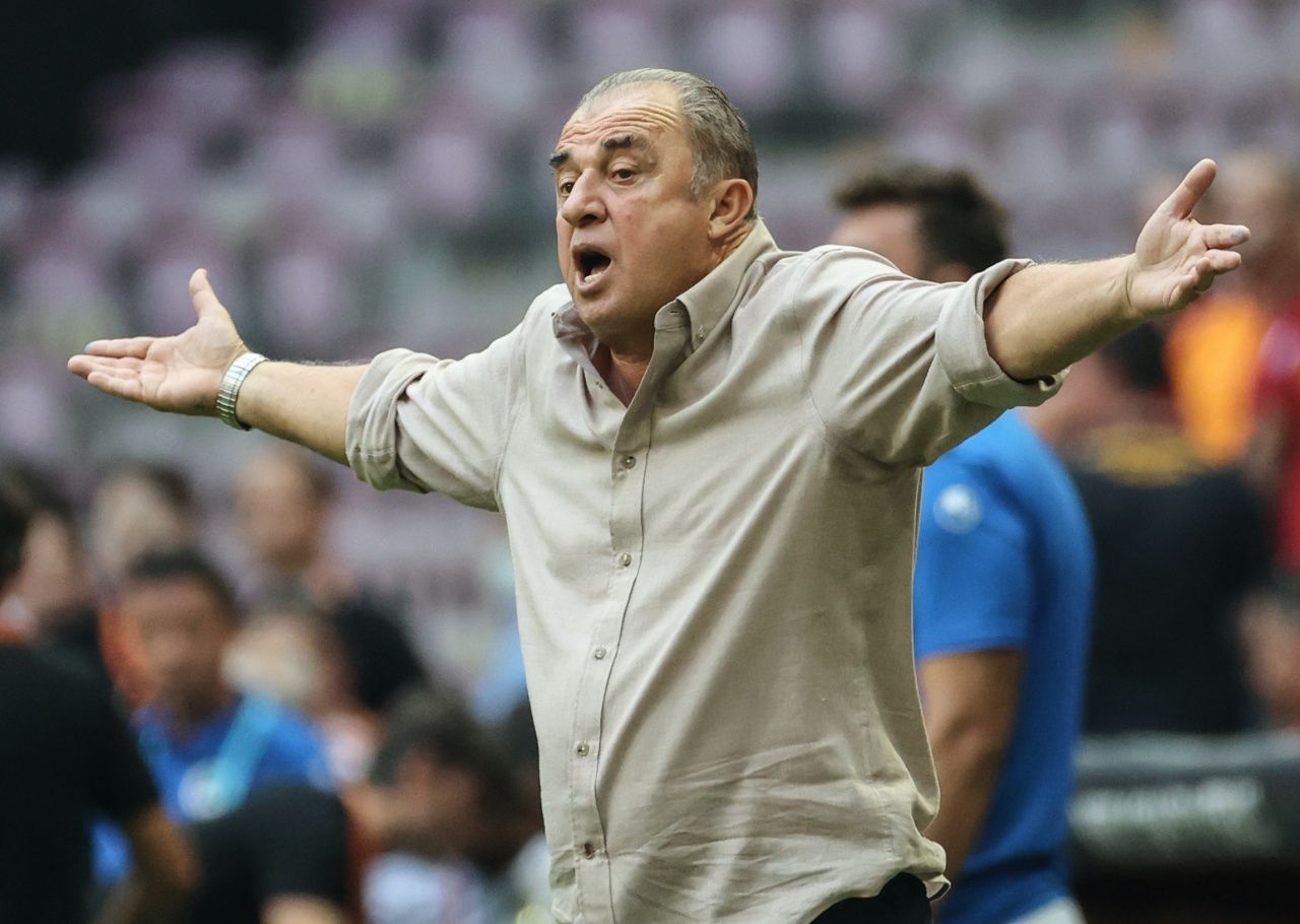 Fatih Terim: İçeri morali bozuk gelen var, ağlayan var. Galatasaray taraftarı bunu yapmamalı 7