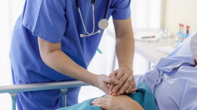 Dünya bu sapık hemşireyi konuşuyor! Hastalarıyla ilişkiye girip canlı yayın yaptı... 5