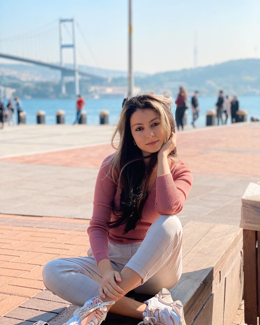 Yıllar içerisindeki değişimine inanamayacaksınız! Cennet Mahallesi'nin Ayşe'sini bir de şimdi görün 12