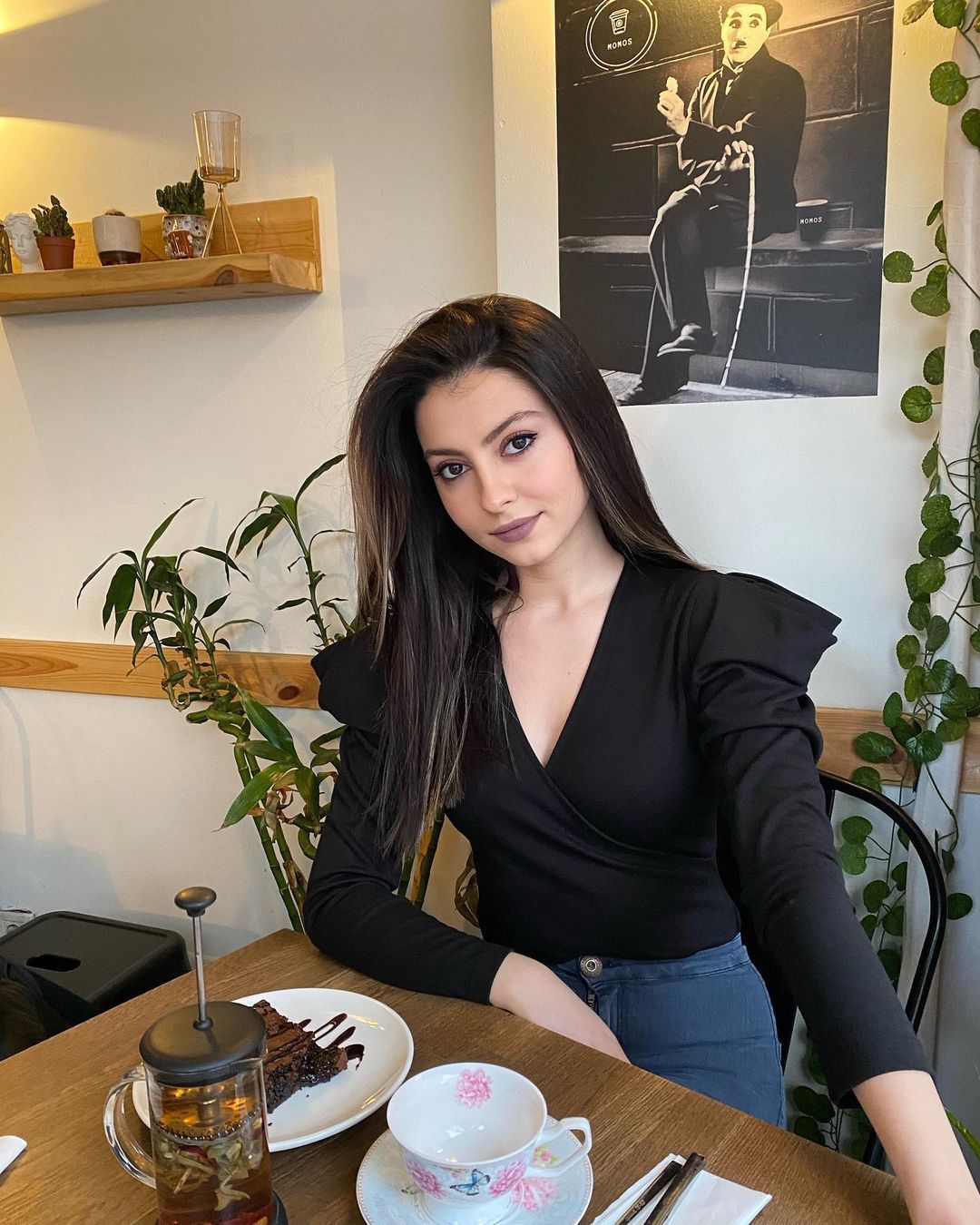 Yıllar içerisindeki değişimine inanamayacaksınız! Cennet Mahallesi'nin Ayşe'sini bir de şimdi görün 18