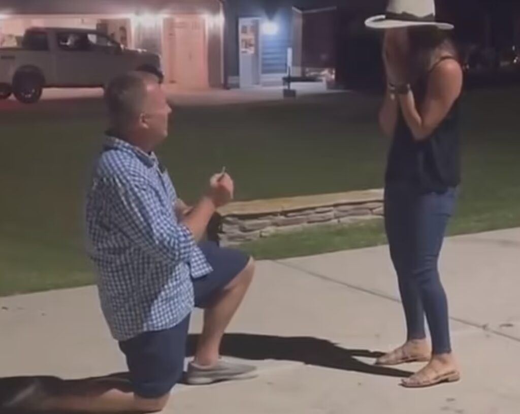 Yeni taşındıkları ev cayır cayır yanarken yaptıkları şoke etti! "Enkaza girip çıkardım..." 3