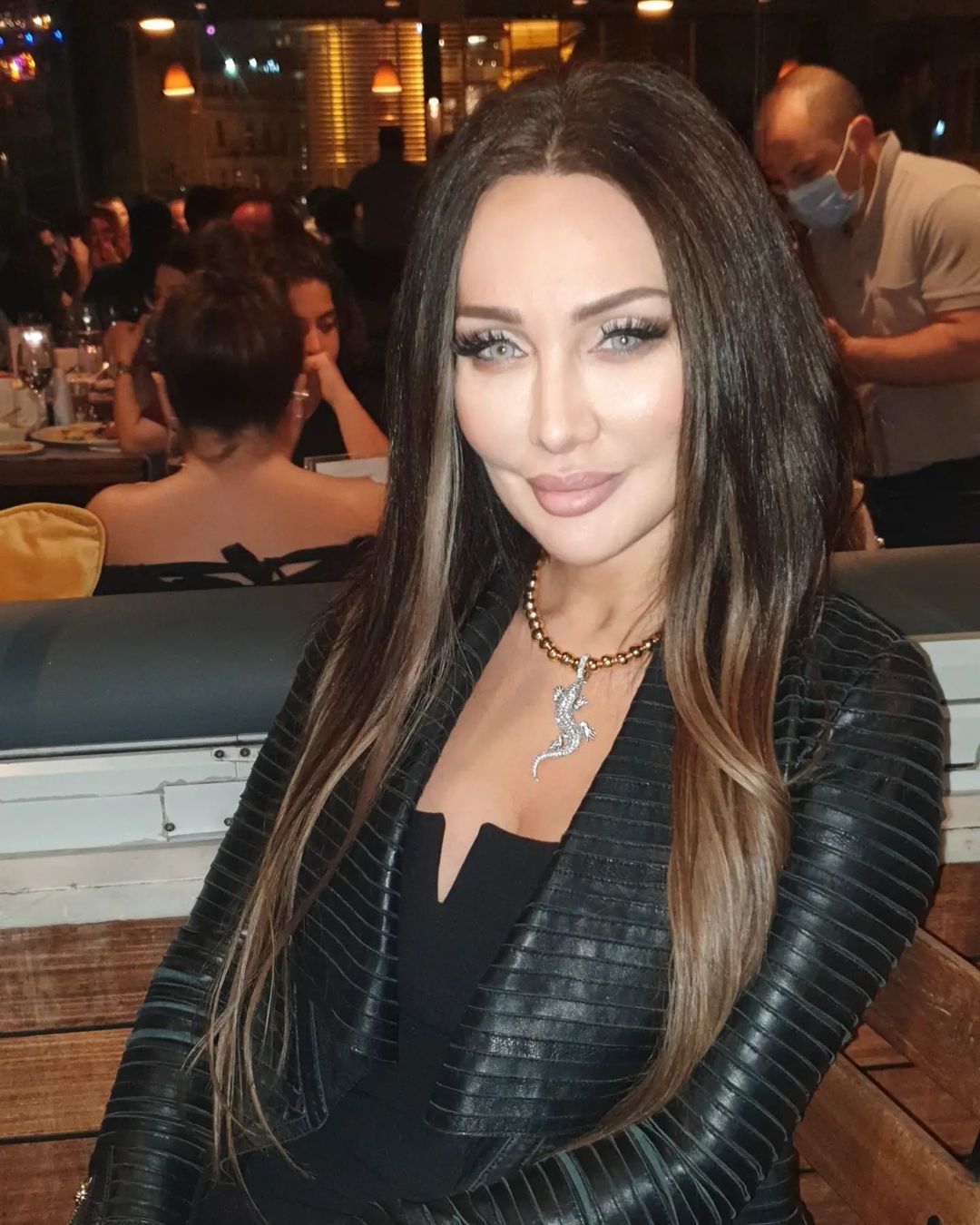Türkiye'nin Angelina Jolie'si Umut Akyürek estetiği abarttı! Gün geçtikçe gençleşiyor 33