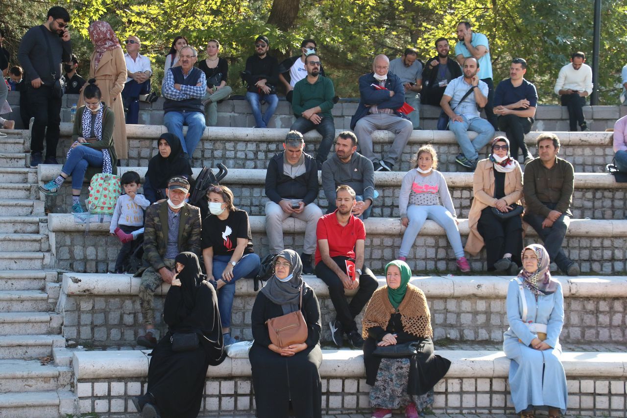 Aşı karşıtları mitinginde HES kodu arbedesi 15