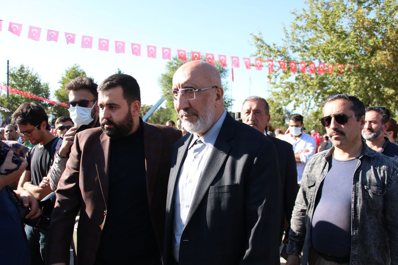 Aşı karşıtları mitinginde HES kodu arbedesi 10