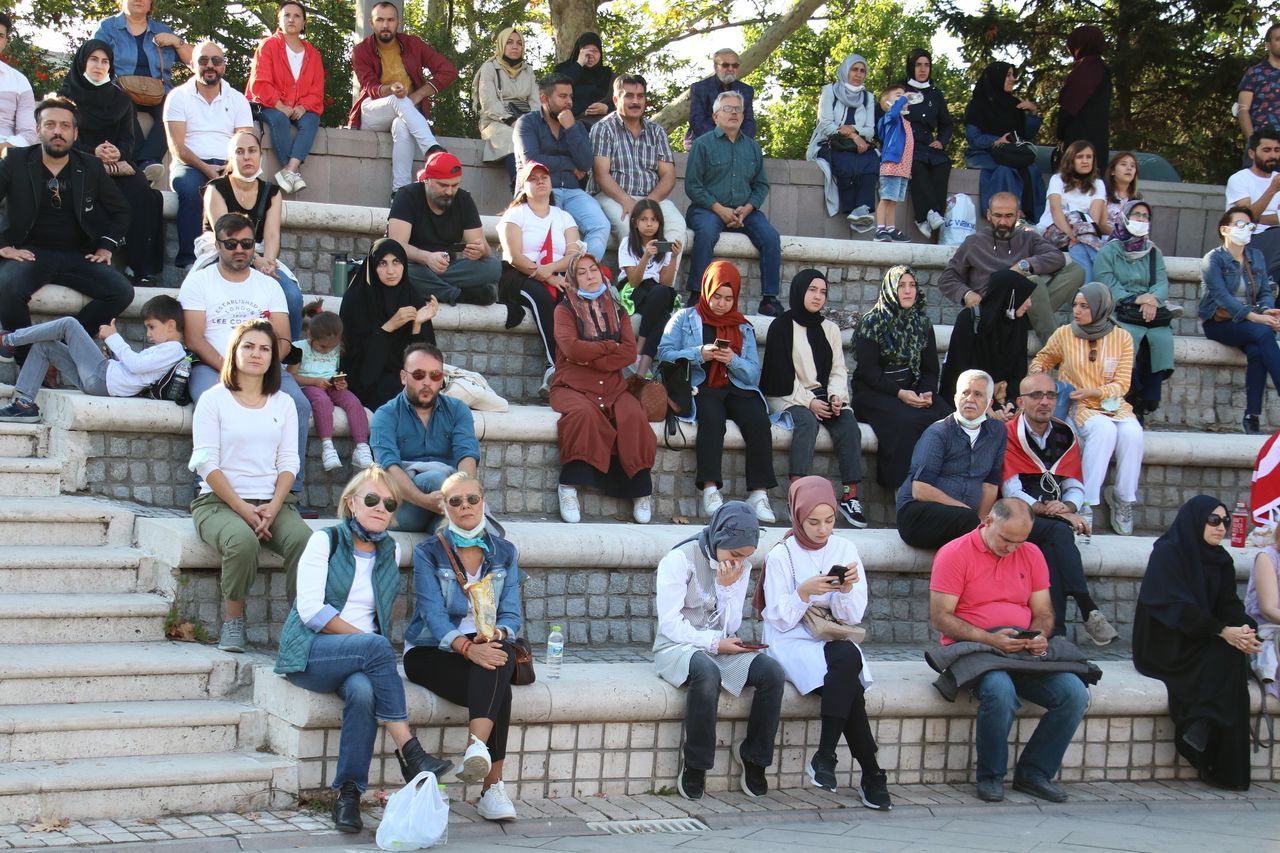 Aşı karşıtları mitinginde HES kodu arbedesi 18