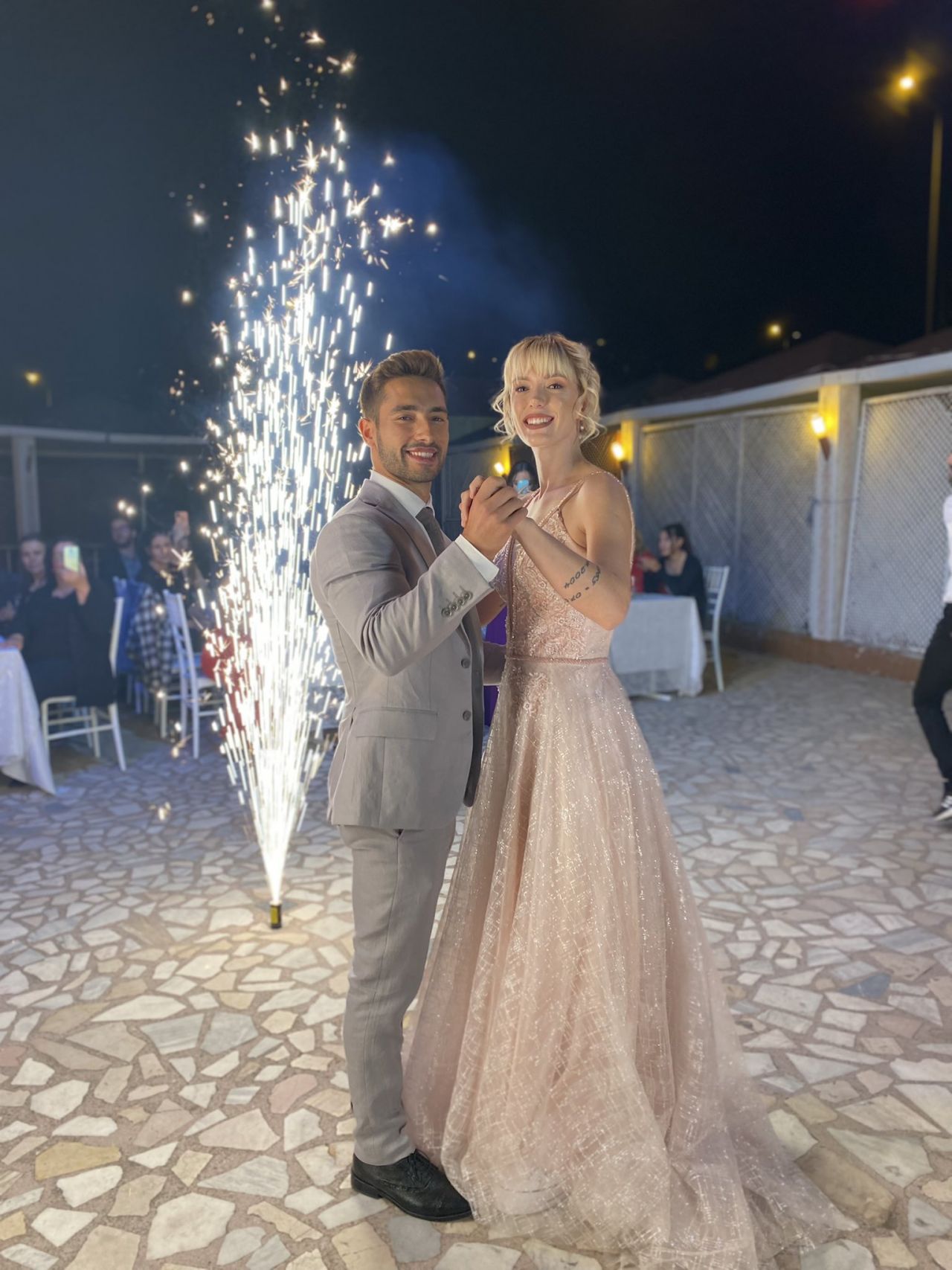 İbrahim Çolak yüzme antrenörü Seray Filiz ile nişanlandı 4