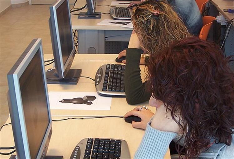 Bilgisayar kullanan çalışanlar dikkat! İşverenler tüm hareketlerinizi izleyebilir... 16