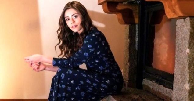 Sıla Türkoğlu'nun aşkı ortaya çıktı! Emanet dizisinin Seher'i aşkını kutluyor! 1
