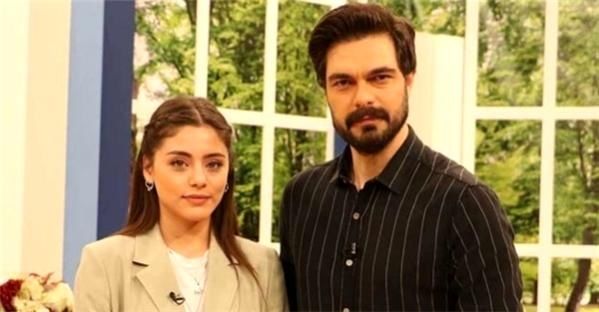 Sıla Türkoğlu'nun aşkı ortaya çıktı! Emanet dizisinin Seher'i aşkını kutluyor! 2