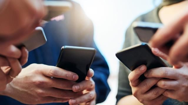 Cep telefonu alacaklara müjde: KDV oranı yüzde 1'e düşürüldü! 1