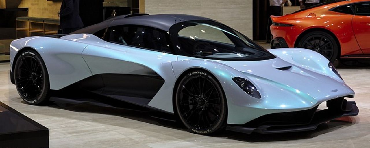 Aston Martin elektrikli otomobillerinlerin standardını belirliyor! Yeni Valhalla 2025’te yollarda 9