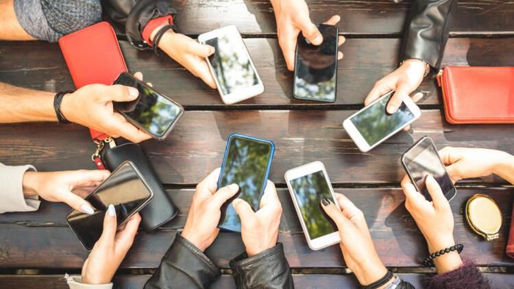 Cep telefonu piyasasında büyük hareketlilik! KDV kararı sonrası yüzde 20 indirim... 7