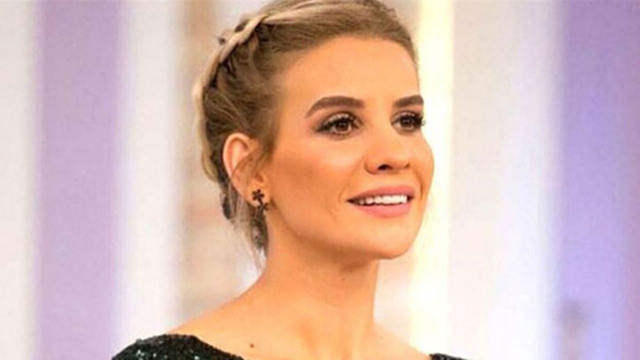 Esra Erol eşinin fotoğrafına yorum yaptı! Görenler kavga sebebi saydı! İşte o skandal yorum! 2