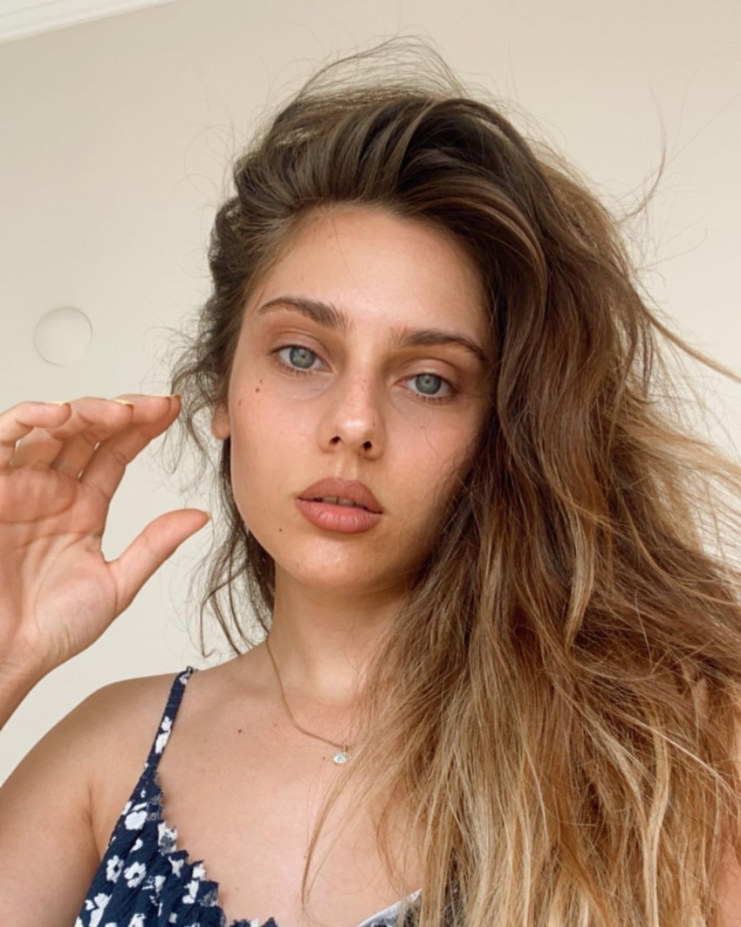 Survivor'daki halini unutun! Tuğçe Melis Demir estetik operasyonlarla bambaşka birine dönüştü 24