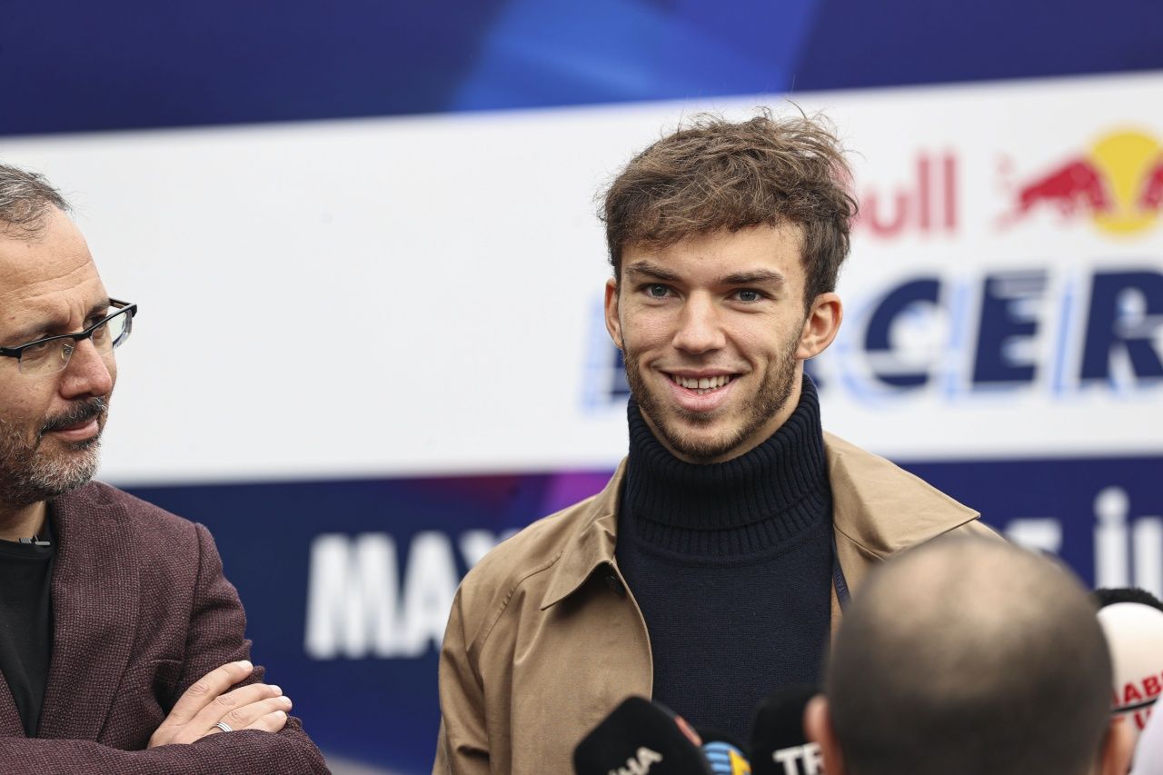 Gençlik ve Spor Bakan Mehmet Muharrem Kasapoğlu, Pierre Gasly ile bir araya geldi 2