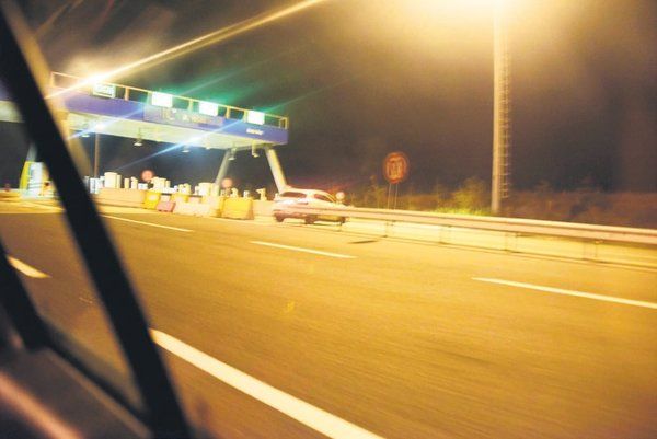 Burak Sergen'i aldatan dört aylık eşi Nihan Ünsal suçüstü yakalandı! İzmirli sevgilisi Özer Kocer ile fotoğrafları ortaya çıktı 7