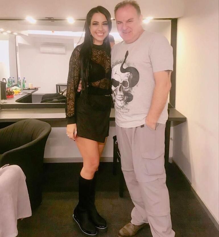 Burak Sergen'i aldatan dört aylık eşi Nihan Ünsal suçüstü yakalandı! İzmirli sevgilisi Özer Kocer ile fotoğrafları ortaya çıktı 4